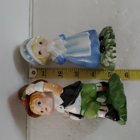 Vintage Girl and Boy Pilgrim Figurines by Treasure Masters Korea 5.5" Ceramic - Picture 9 of 11